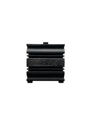 Clips plastique noir pour poteau axyle