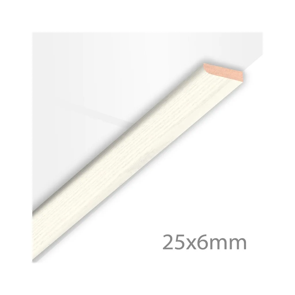 Moulure d&rsquo;axe  lambris revêtu blanc cristal
