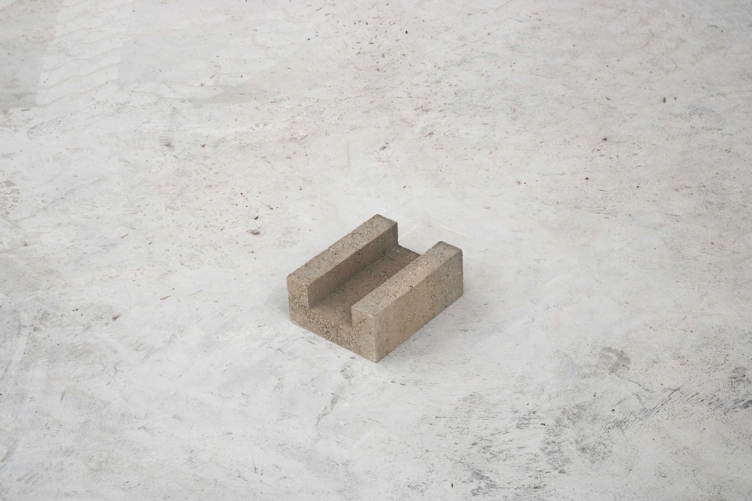 Semelle depart beton biosys 250 x 100 x 200